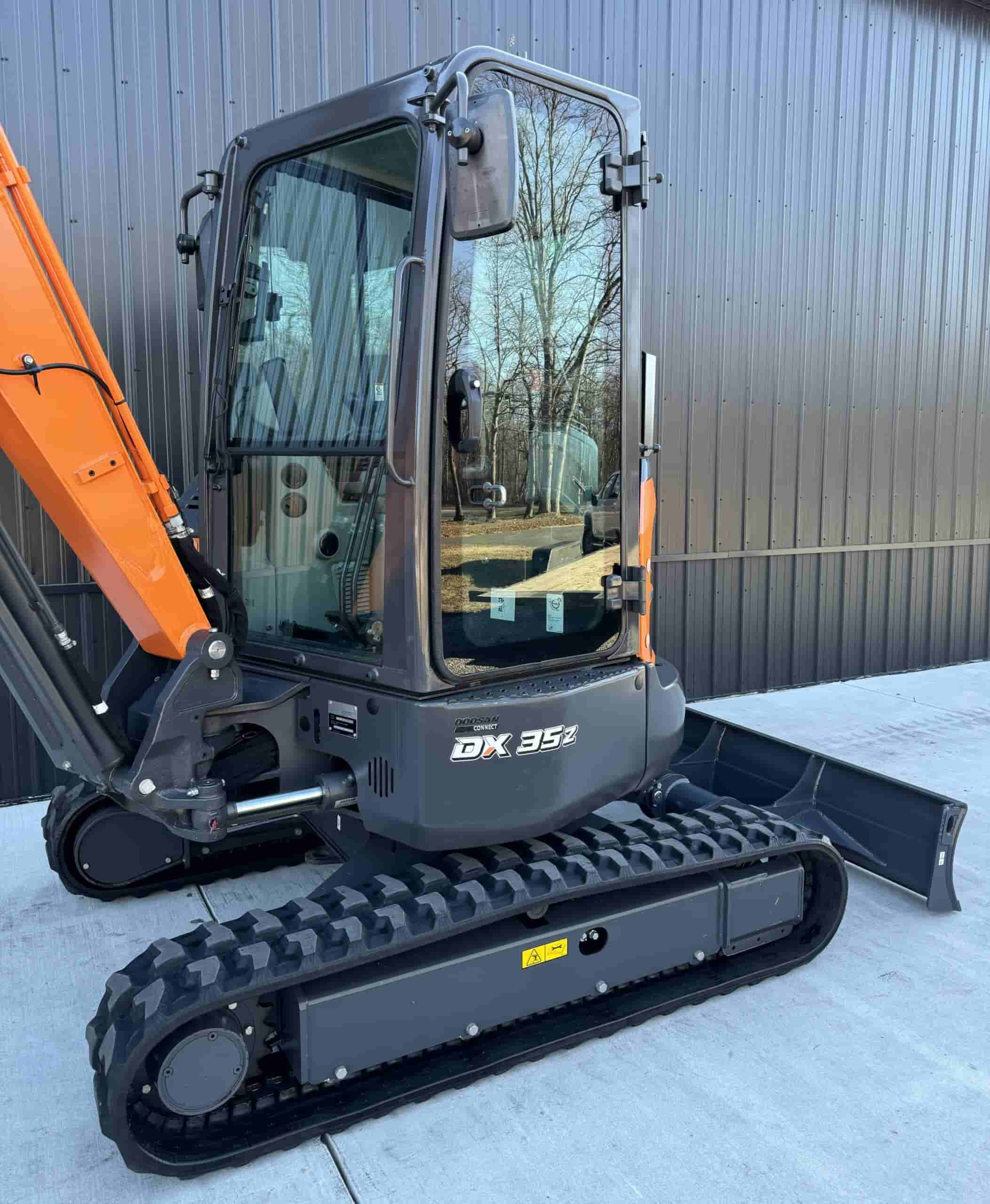 2022 DOOSAN DX35Z-7 LIKE NEW!
